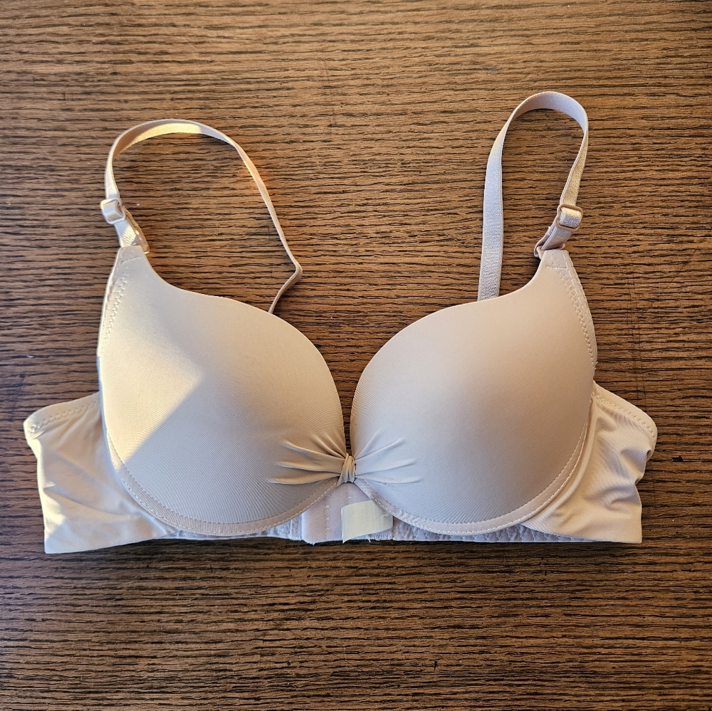 Elegant Cream Strapless Bra